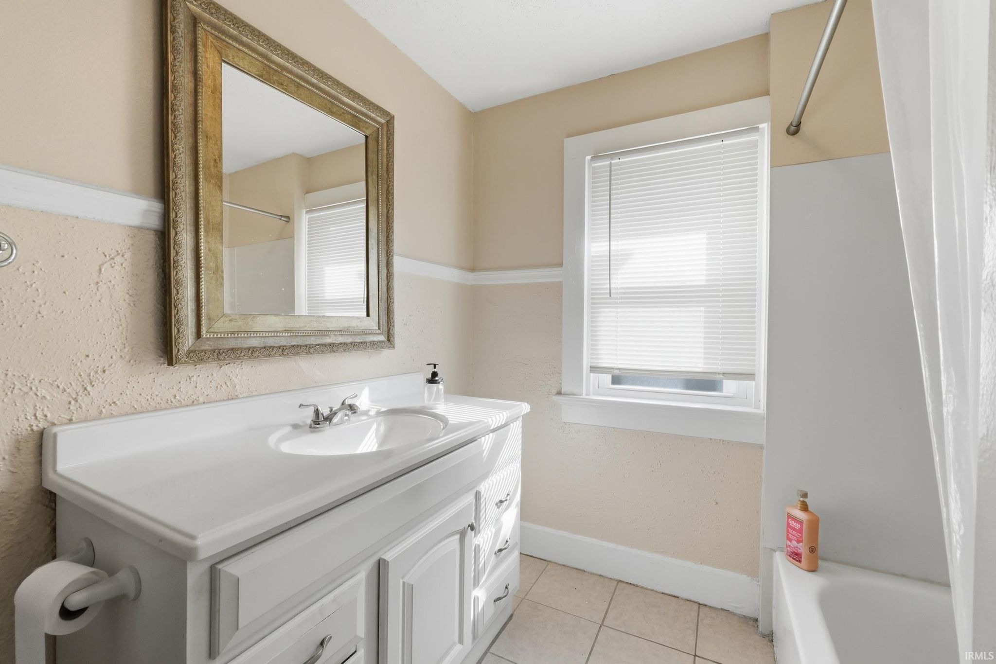 Image of 2414 S Wayne Avenue