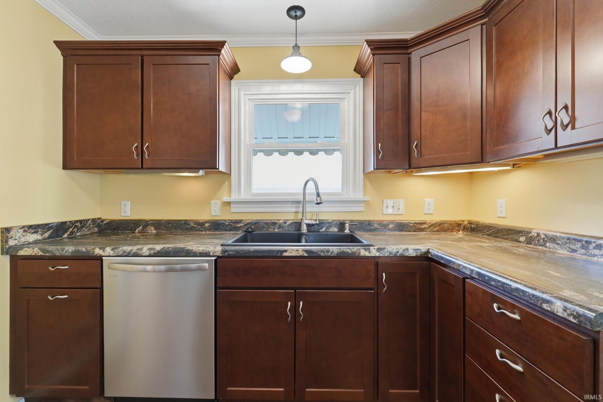 Image of 1611 Cherokee Road