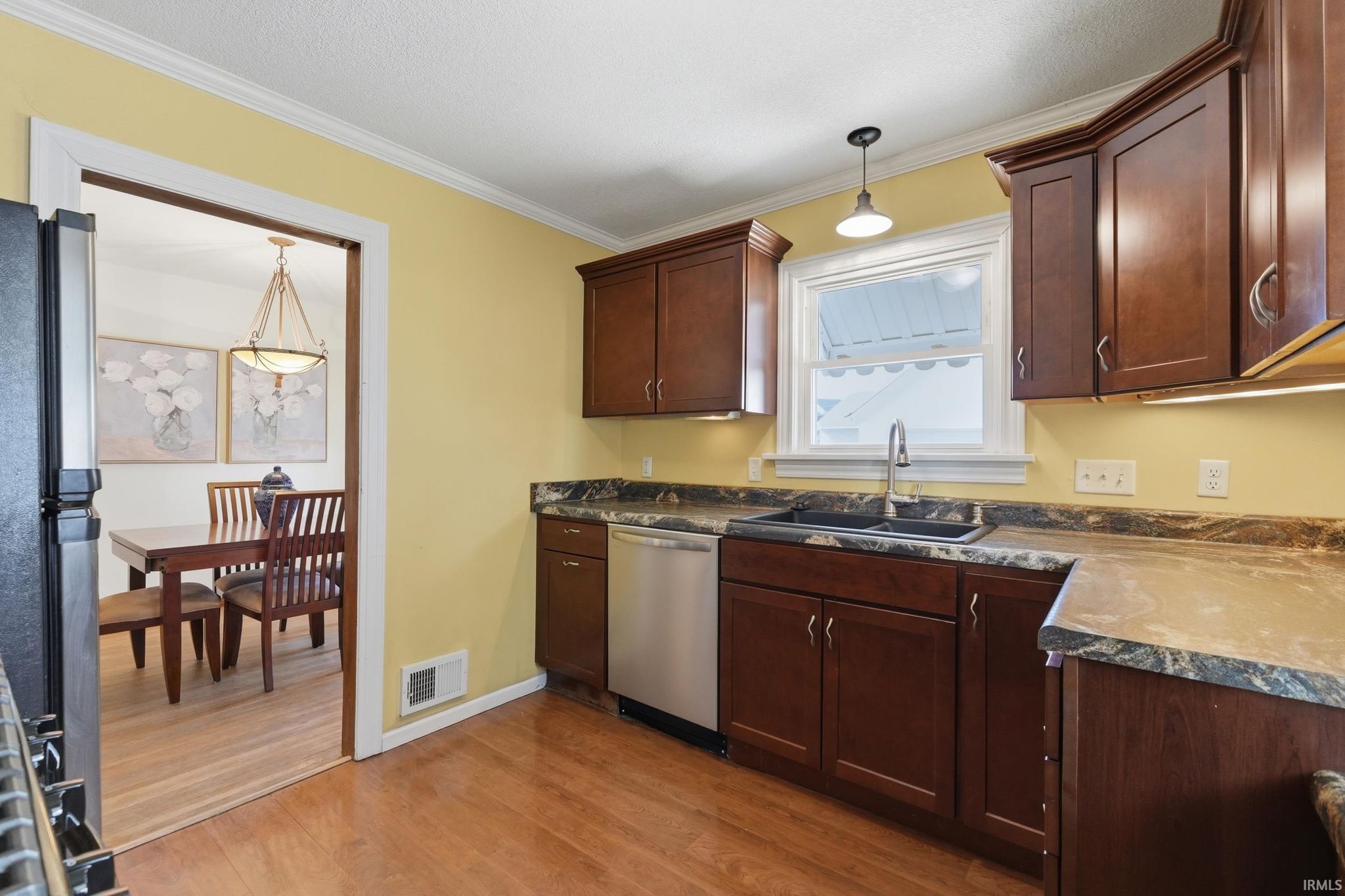 Image of 1611 Cherokee Road